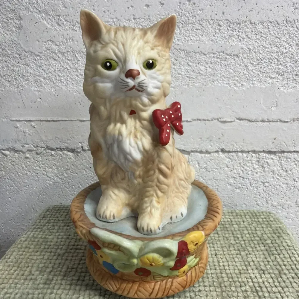 Vintage Music Box Orange Cat in Basket Plays 